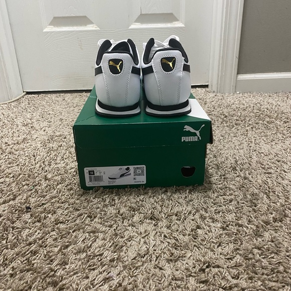 Men’s Pumas - Picture 5 of 6